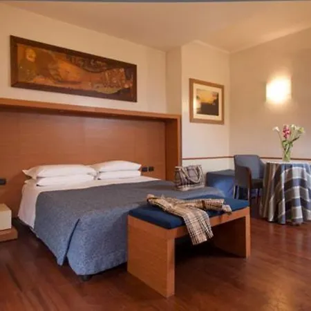 Piemonte 3* Rome