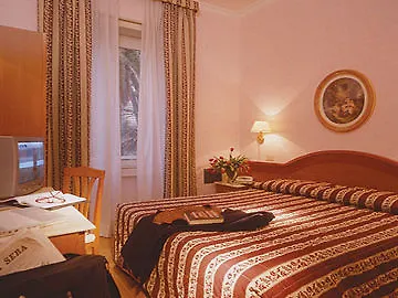 ホテル ピエモンテ 3*