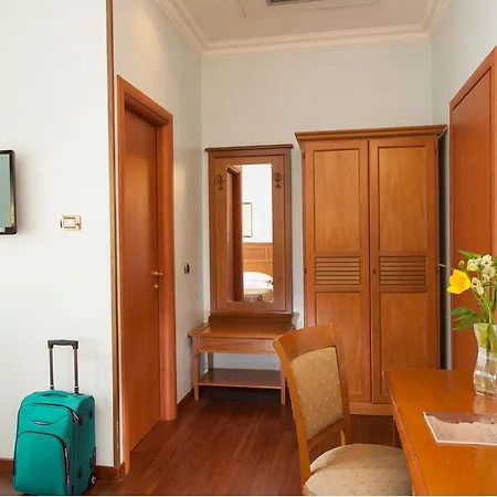 Hotel Piemonte 3*
